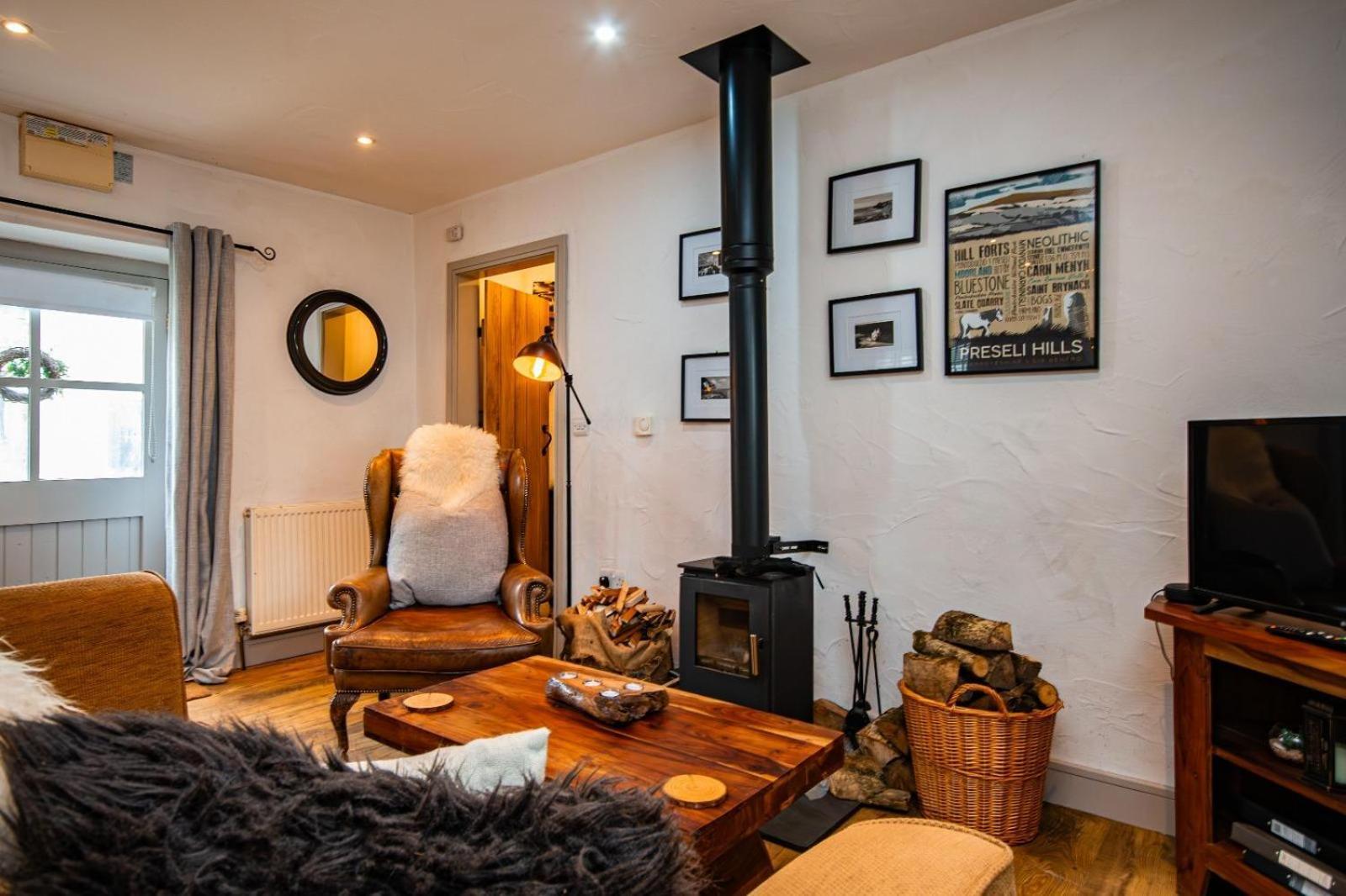 Cosy Farm Conversion In The Heart Of Pembrokeshire Maenclochog Zewnętrze zdjęcie